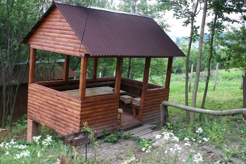 Гостевой Дом "Дача Салтов" Staryy Saltiv Exteriér fotografie